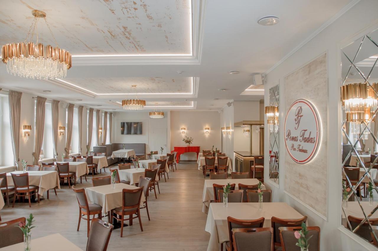Pan Tadeusz Hotel Vilnius Ngoại thất bức ảnh