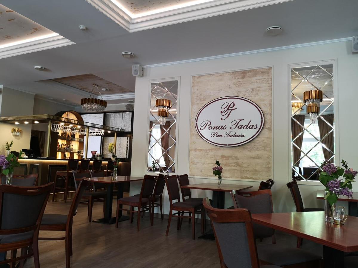 Pan Tadeusz Hotel Vilnius Ngoại thất bức ảnh