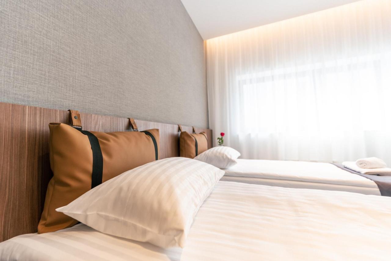 Pan Tadeusz Hotel Vilnius Ngoại thất bức ảnh