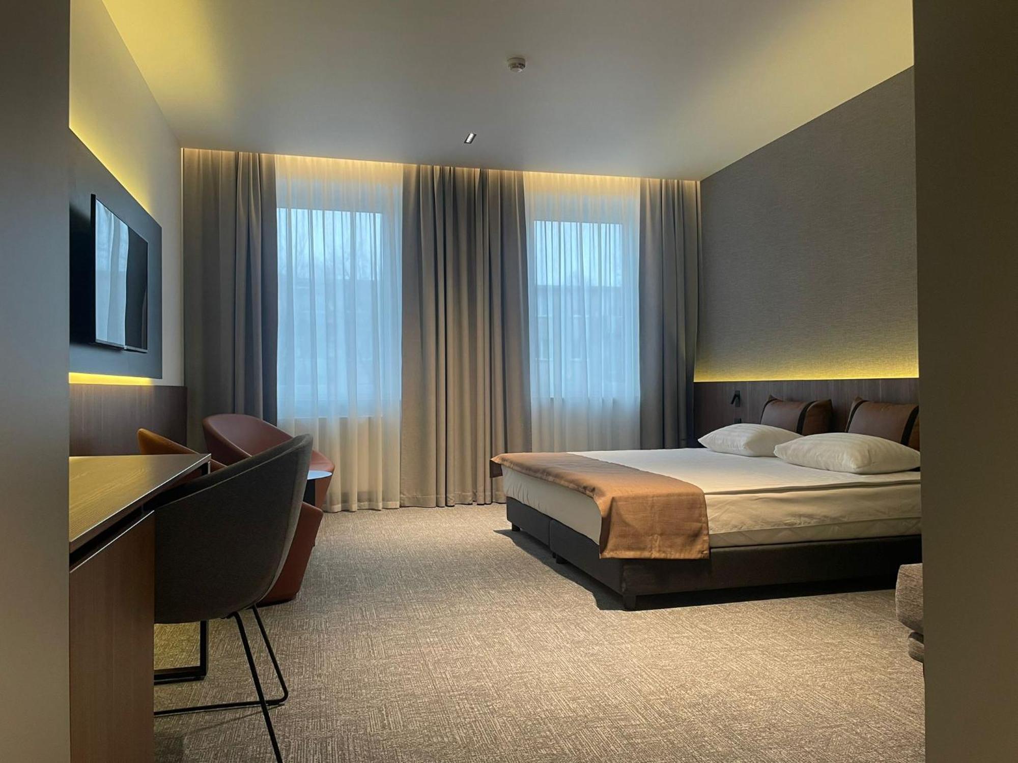 Pan Tadeusz Hotel Vilnius Ngoại thất bức ảnh