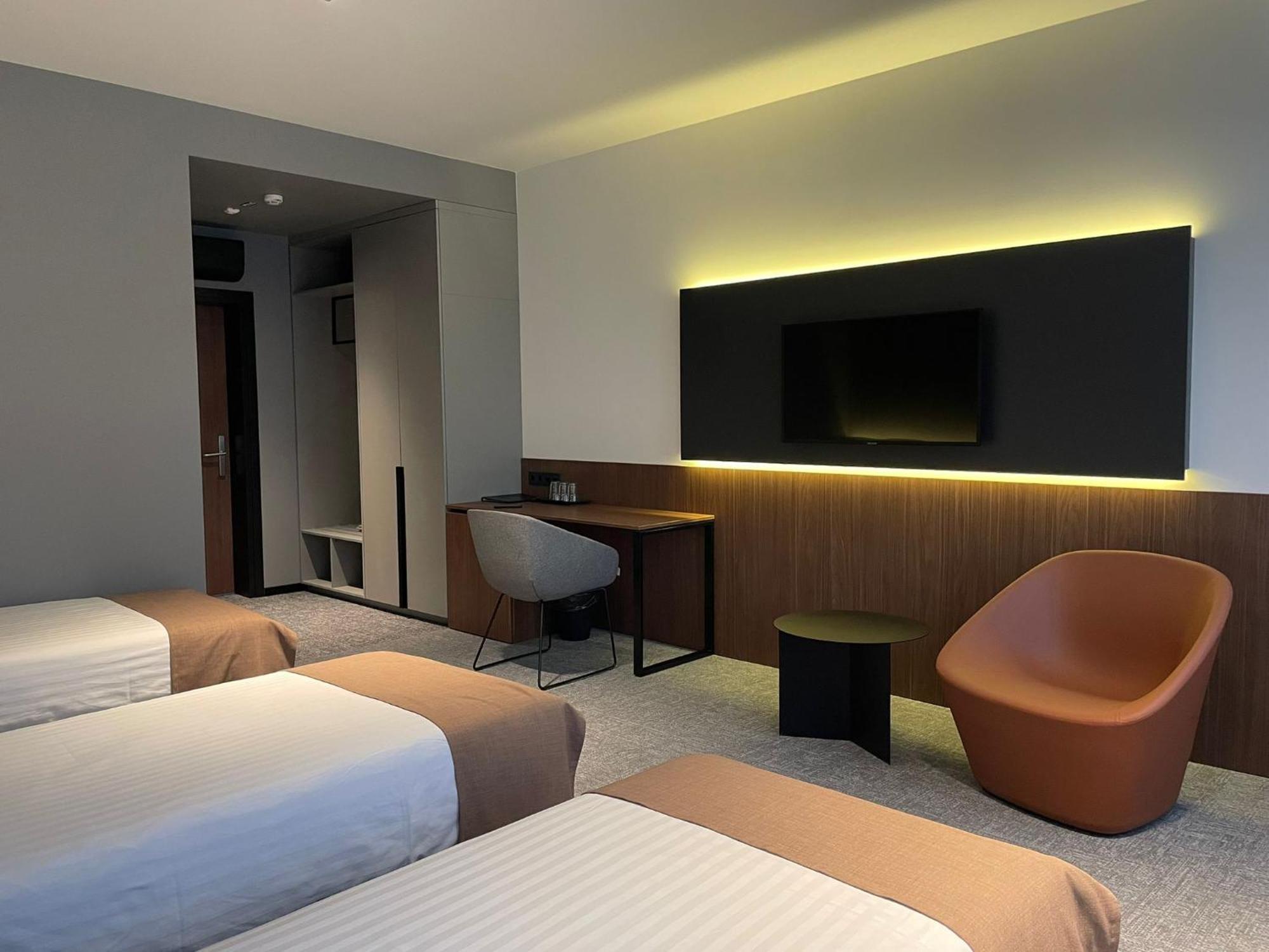 Pan Tadeusz Hotel Vilnius Ngoại thất bức ảnh