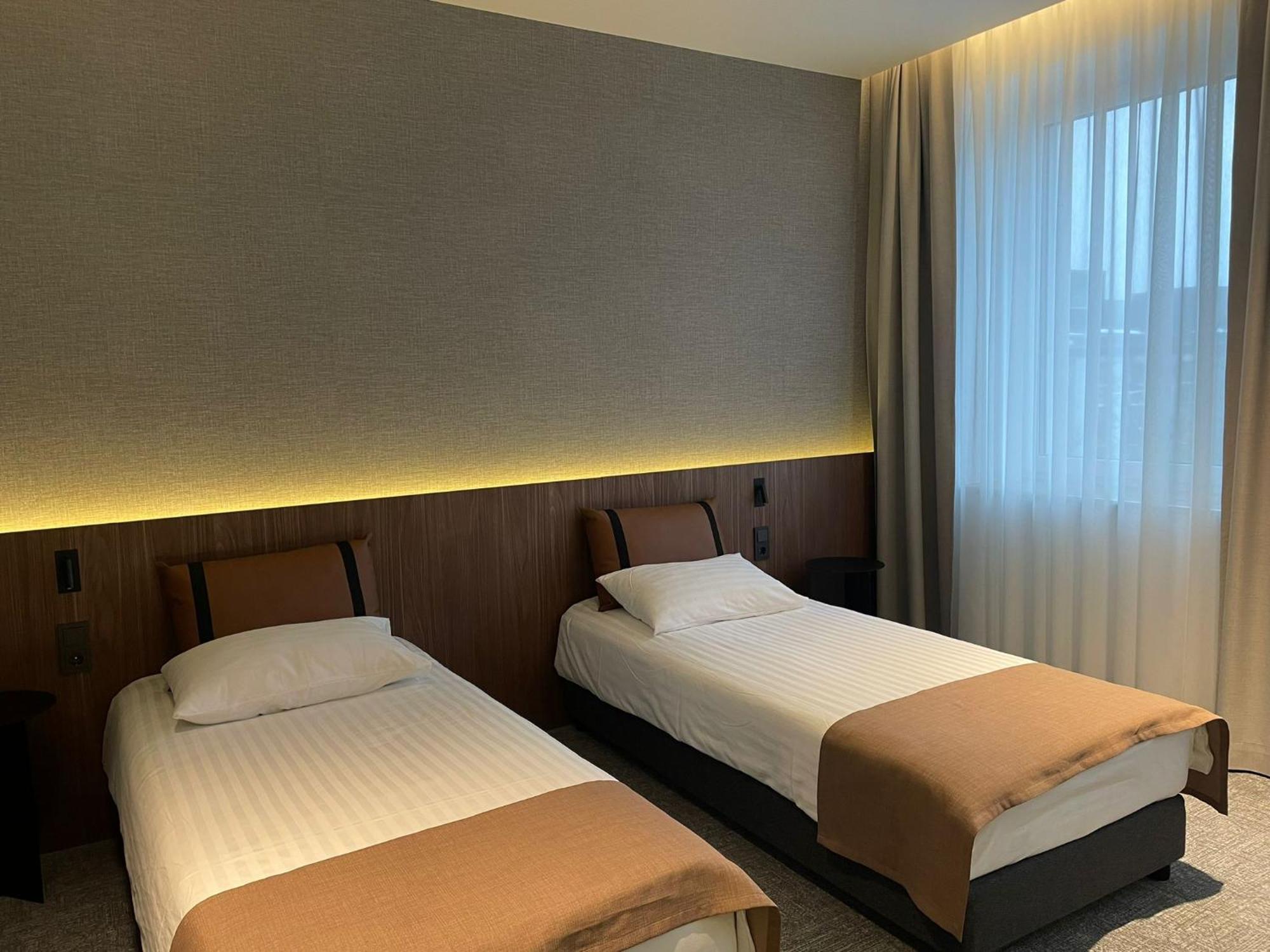 Pan Tadeusz Hotel Vilnius Ngoại thất bức ảnh