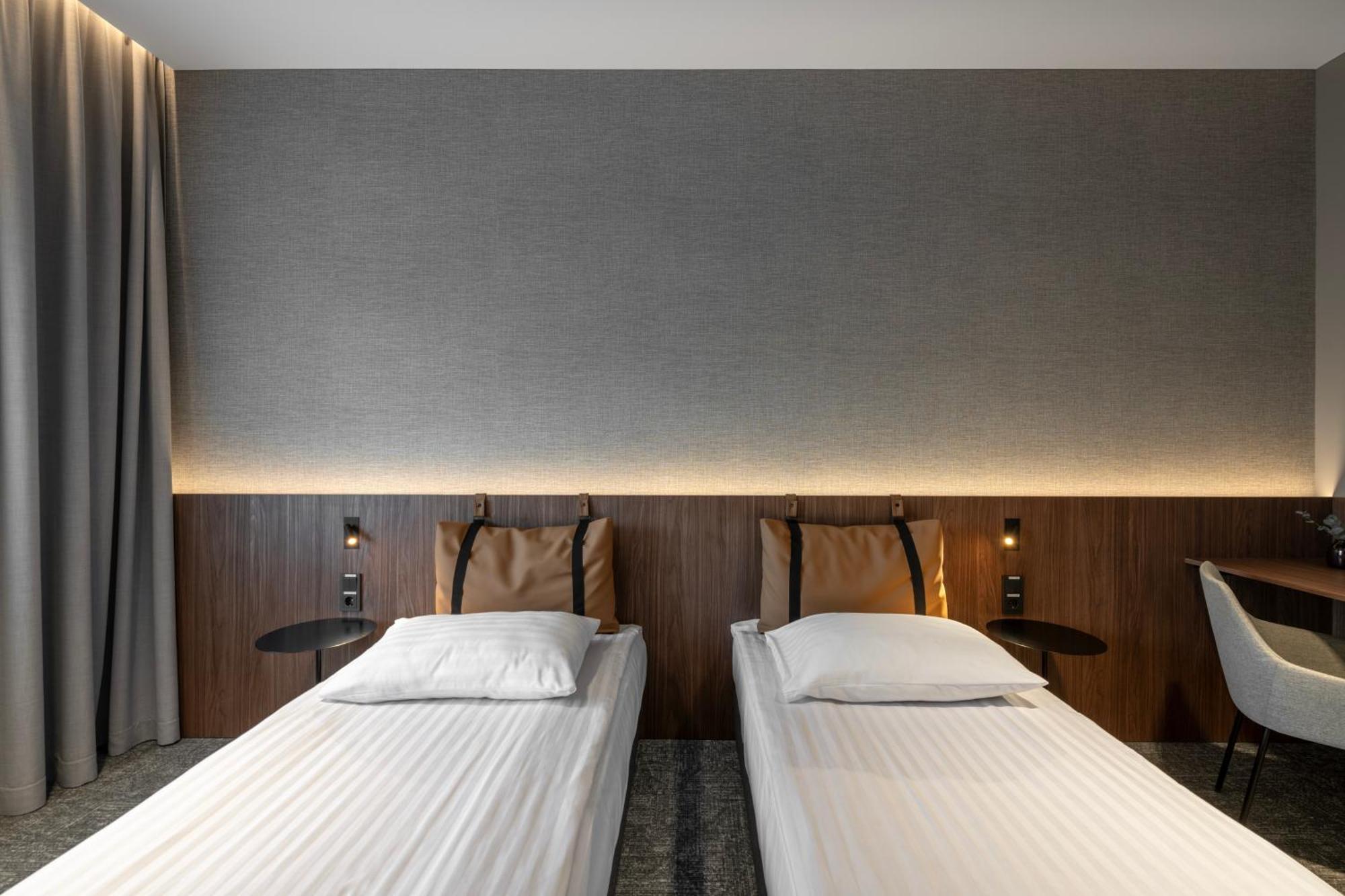 Pan Tadeusz Hotel Vilnius Ngoại thất bức ảnh