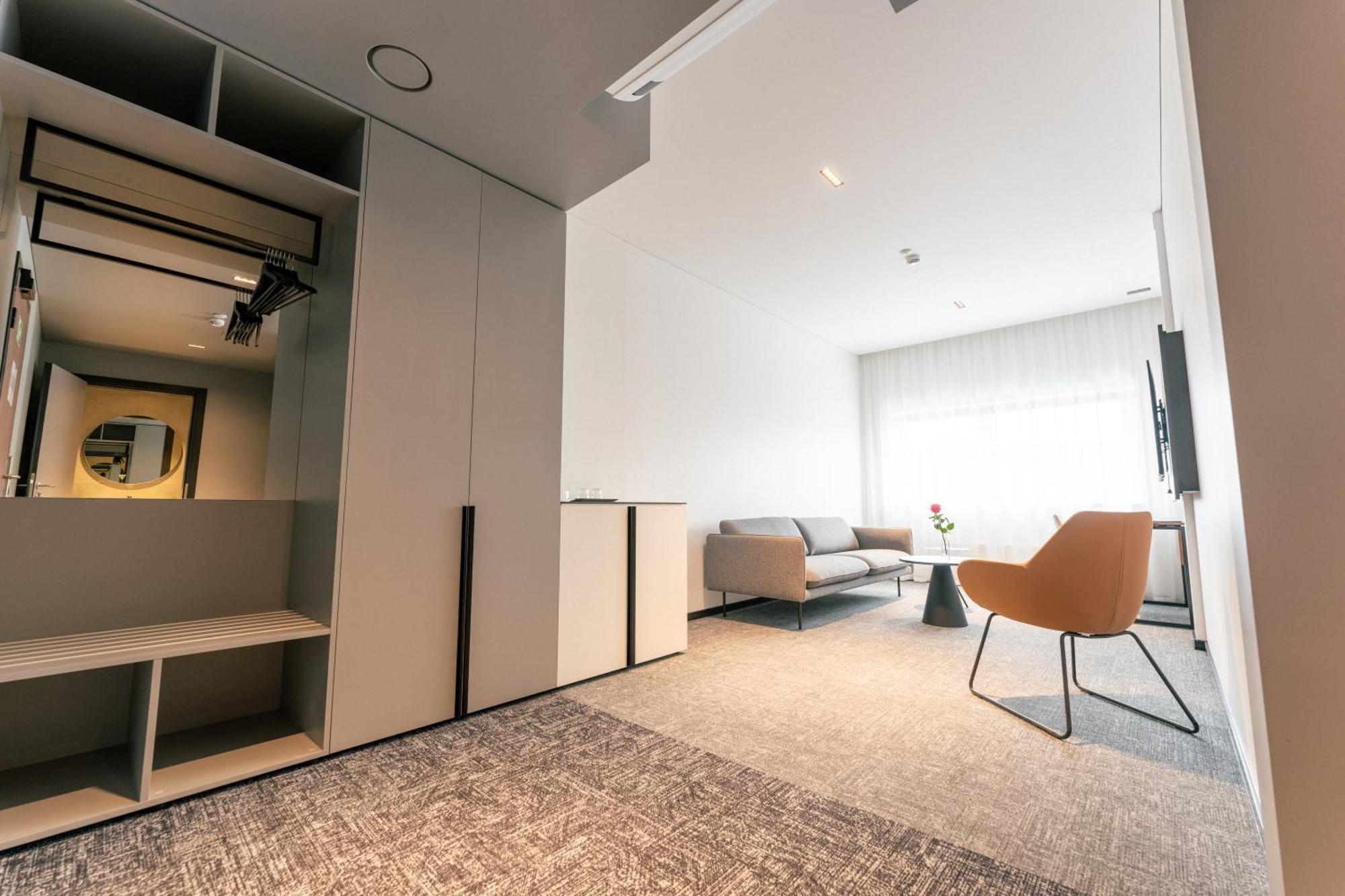 Pan Tadeusz Hotel Vilnius Ngoại thất bức ảnh