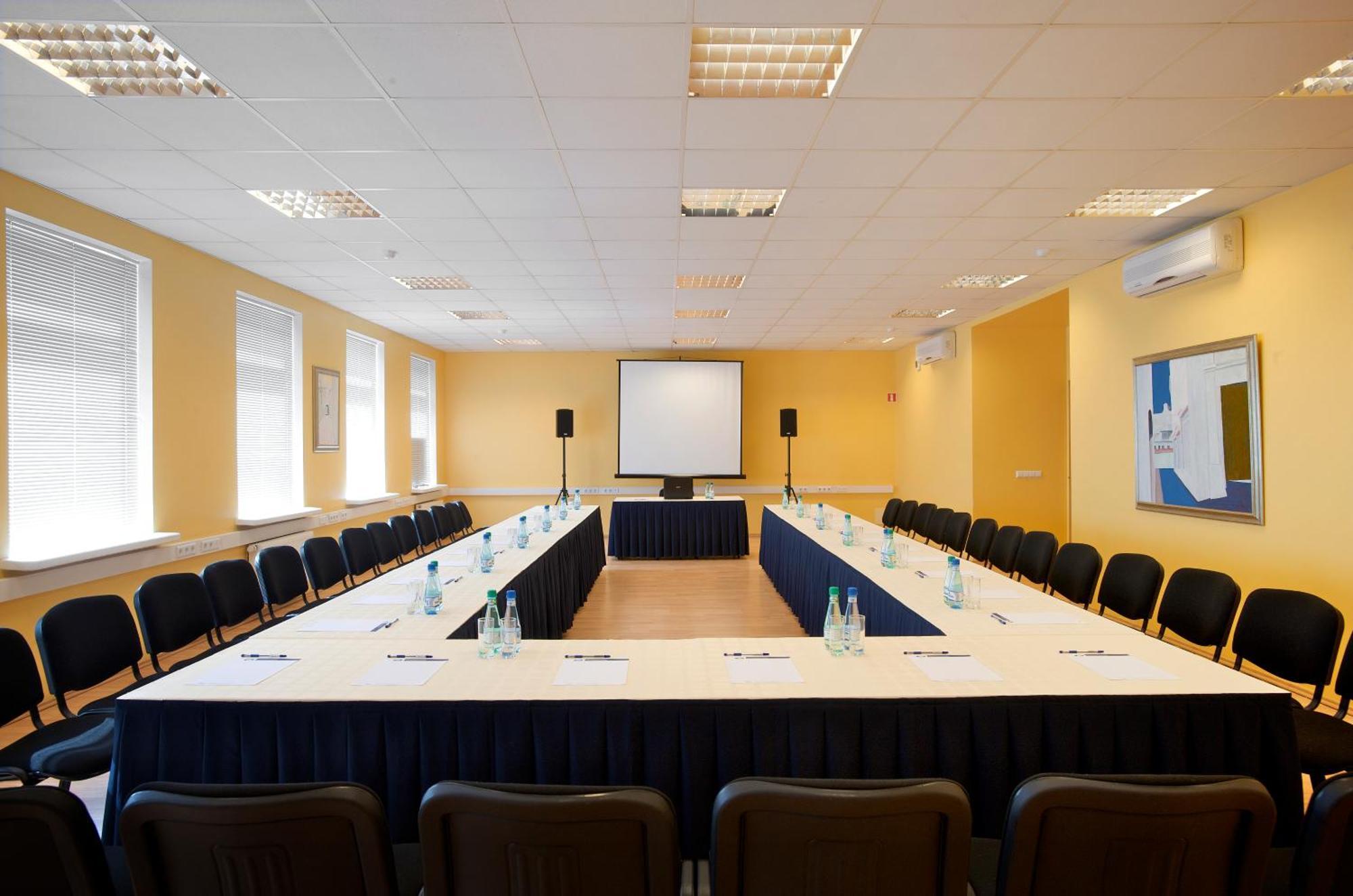 Pan Tadeusz Hotel Vilnius Ngoại thất bức ảnh