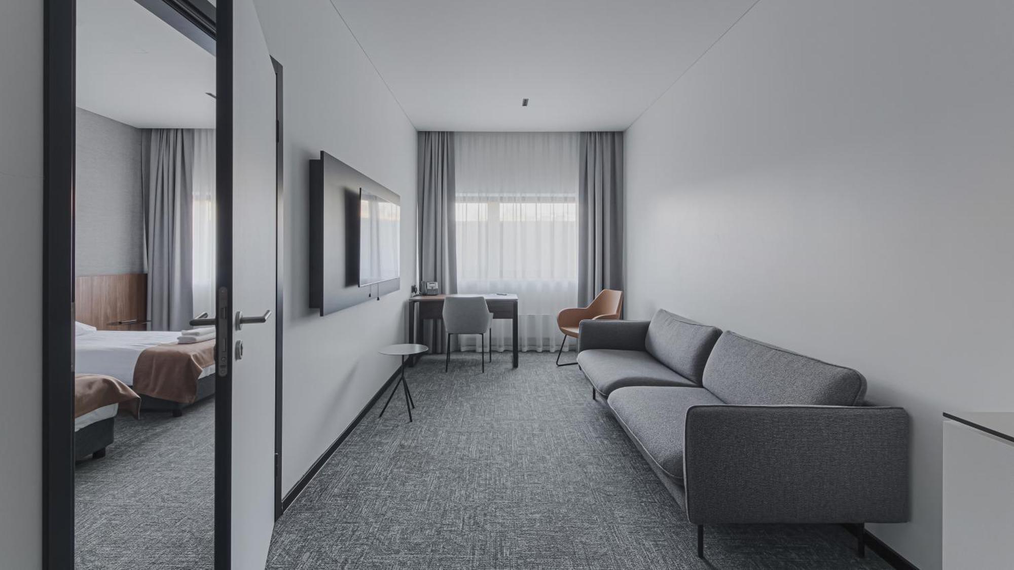 Pan Tadeusz Hotel Vilnius Ngoại thất bức ảnh